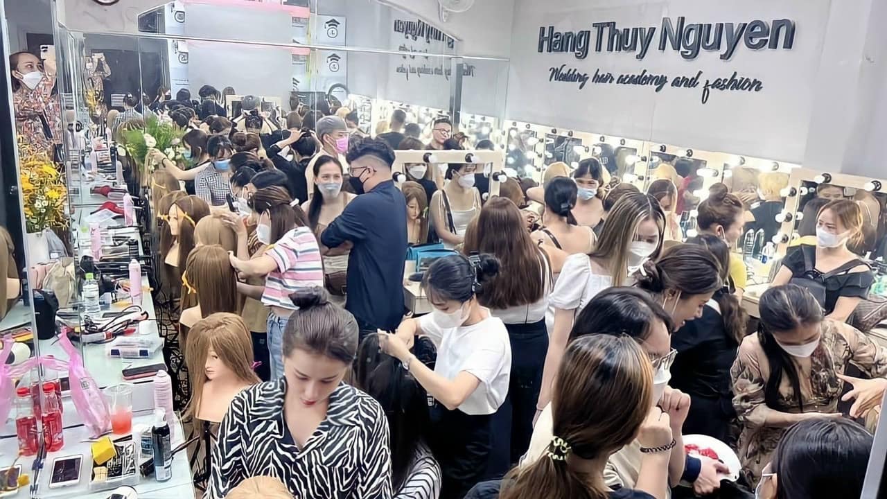 Hang Thuy Nguyen International Hair Academy Thương hiệu đào tạo làm