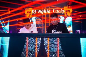 Mặc dù đã từng từ bỏ nhưng DJ Lucky  lại bén duyên với nghề sau một thời gian khó khăn.