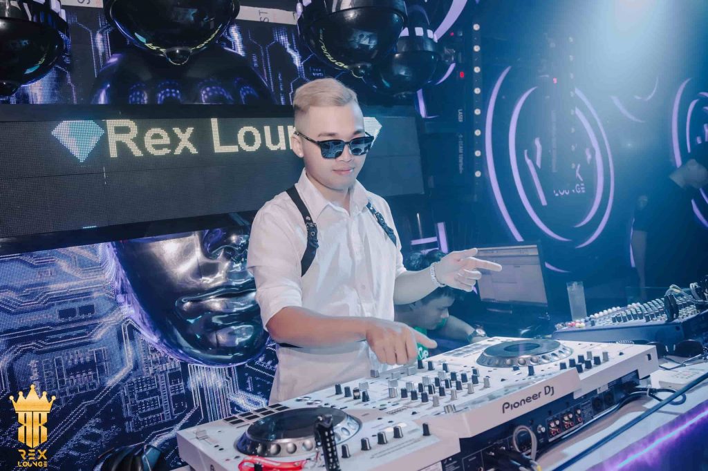 DJ TeeDi hoạt động âm nhạc điện tử chuyên nghiệp từ năm 2016