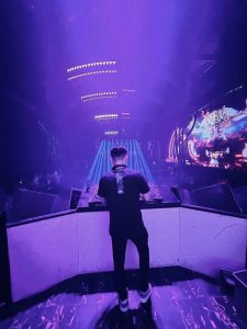 Đạt Võ mong muốn cháy hết mình trên sân khấu