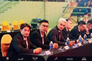 Trọng tài Trương Phú Quý tham gia chấm thi tại giải đấu thể hình