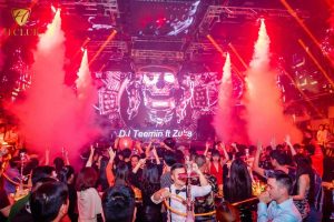 DJ Zuka thổi bùng không khí tại H Club bằng các bản mix cực sôi động