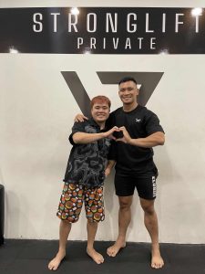 Bông tím và Founder Stronglift