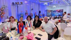 Kenhnguoinoitieng_PavelSomov_anh4