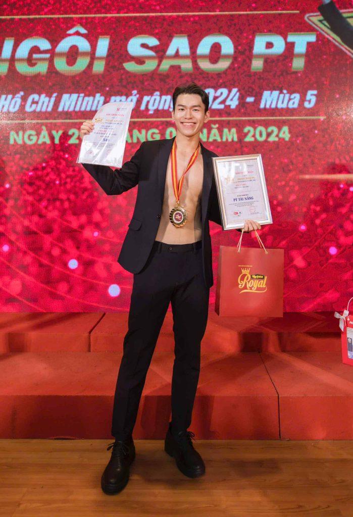 HLV Henry đạt danh hiệu PT tài năng