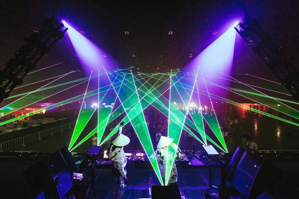 Hình ảnh chiếc nón lá Việt Nam trong các màn trình diễn của dancer KILLUSION trở thành biểu tượng