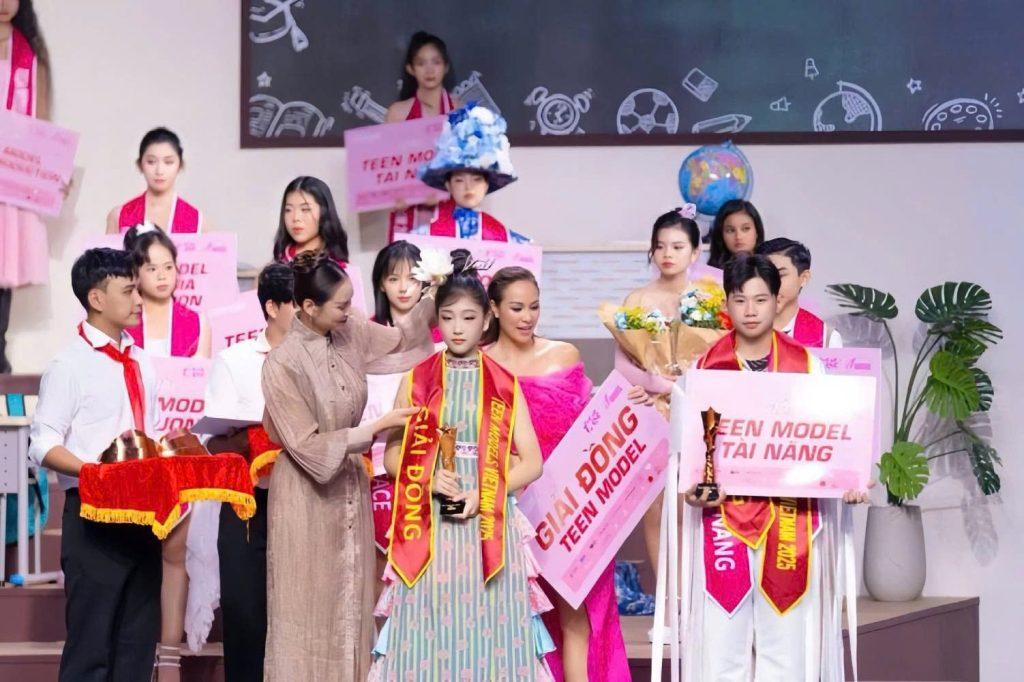 Imade Mokuren đã giành được Giải Đồng tại Teen Model 2025