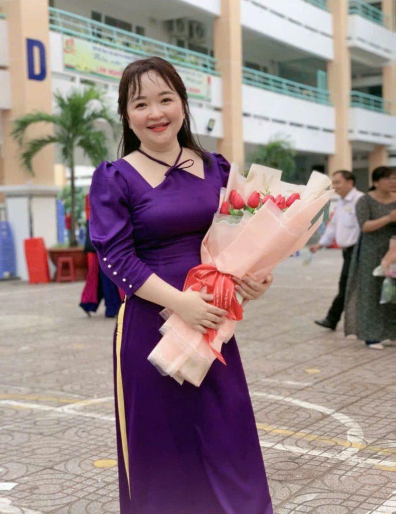 Cô giáo Nguyễn Thị Tuyết Mai - Người viết nên câu chuyện cảm hứng bằng từng nét chữ qua lớp học Luyện Chữ Đẹp Nét Ngọc