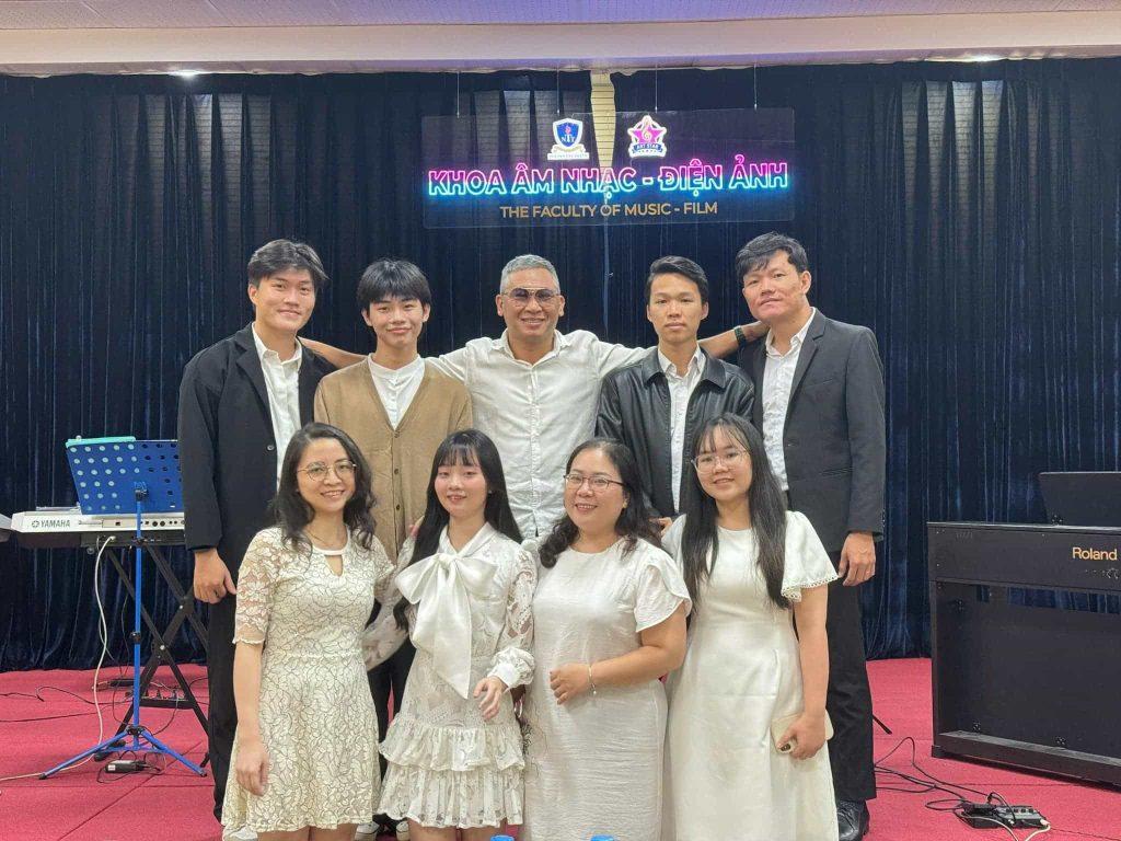 Với Martio Thể Hiện, người nghệ sĩ chỉ có thể chạm tới trái tim khán giả khi dám là chính mình