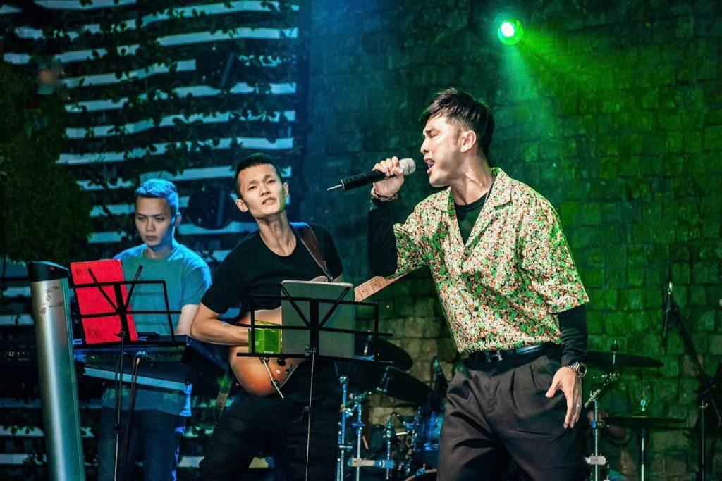 Không giới hạn bản thân - Guitarist Hòa Ất và sự tự do trong âm nhạc