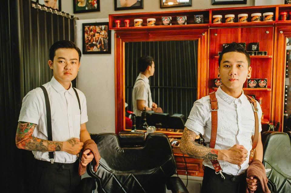Từ chiếc kéo đầu tiên đến thương hiệu 7 năm – Chuyện nghề của Huy Barbershop