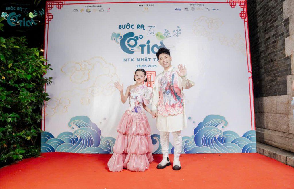 Cherry Mỹ Khanh là hình mẫu bé gái thời hiện đại, biết ước mơ, biết yêu văn hóa Việt