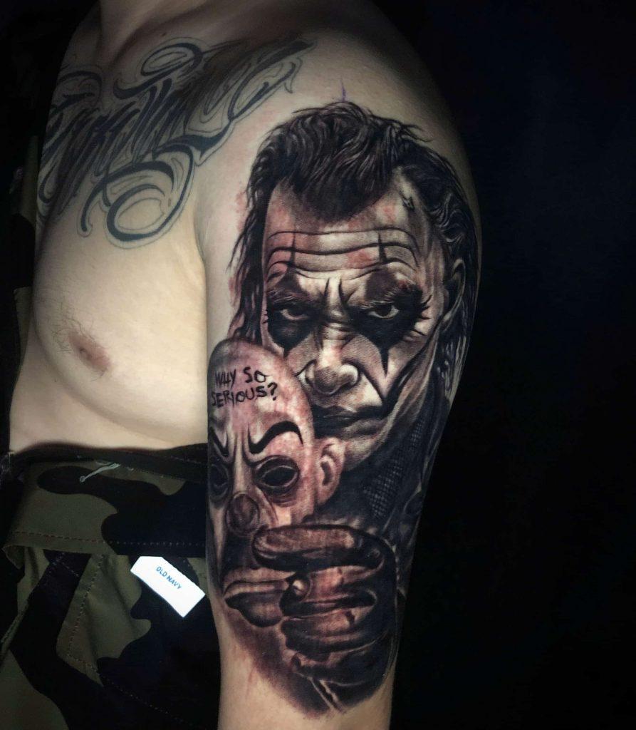 Tattoo Artist Thắng Lê luôn tỉ mỉ thực hiện từng đường kim, biến ý tưởng thành tác phẩm nghệ thuật sống trên cơ thể khách hàng