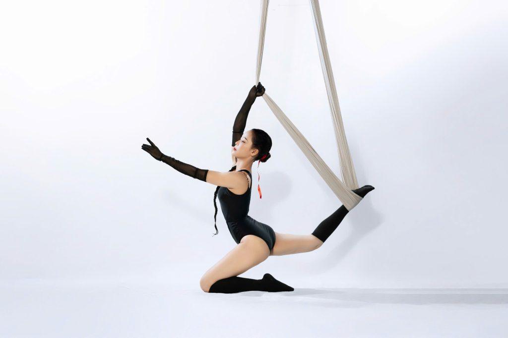 Với HLV Vũ Minh Phương, Aerial Yoga không chỉ là luyện tập thể chất, mà còn là hành trình kết nối sâu với chính mình