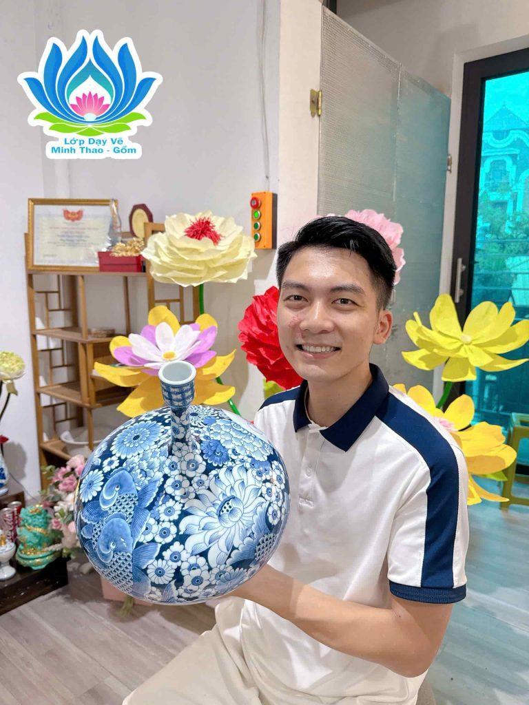 Thầy Nghệ nhân Minh Thao – Người trẻ giữ lửa giữa làng gốm cổ Bát Tràng