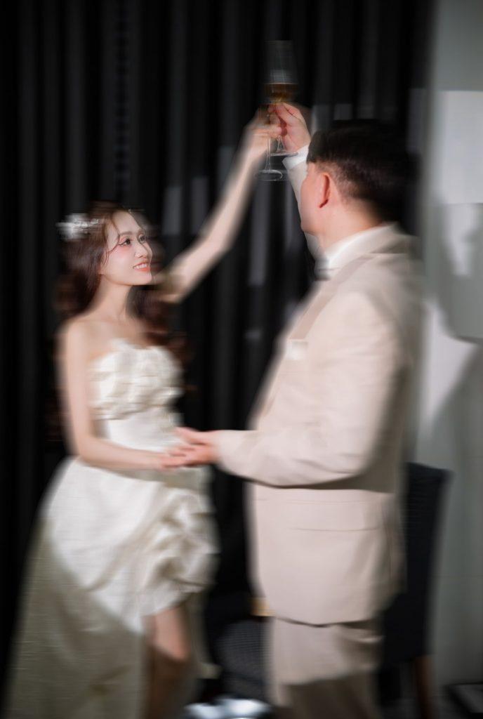 Mỗi nụ cười, ánh mắt trong ngày cưới đều được Nas Production Wedding Film ghi lại với sự nâng niu đặc biệt