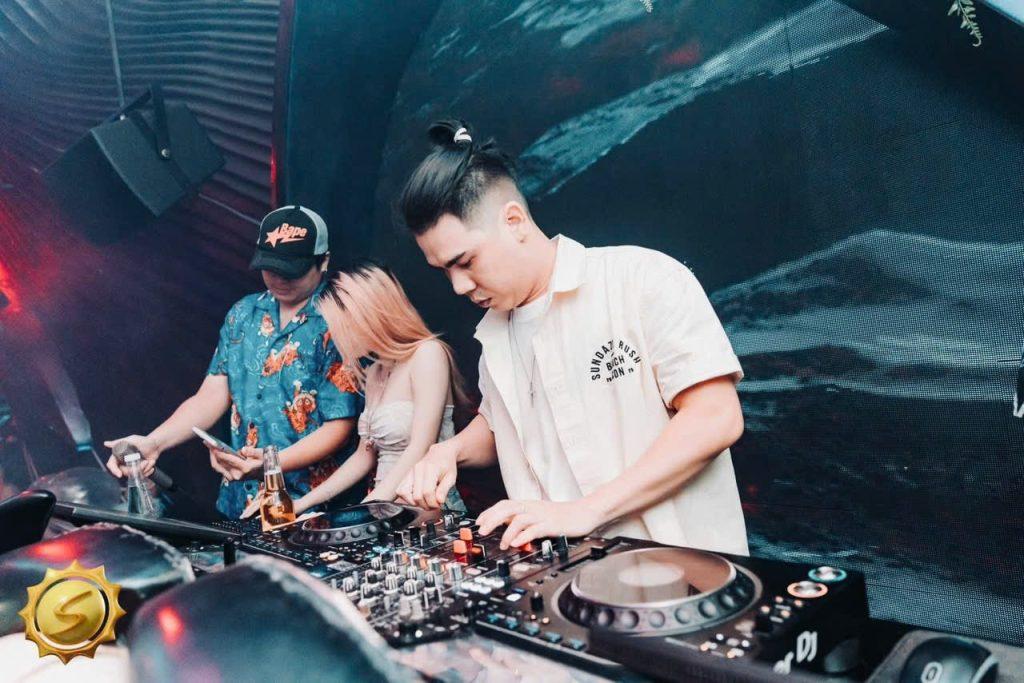 DJ ZAc lựa chọn tiết tấu và cảm xúc làm nền tảng cho tư duy âm nhạc cá nhân