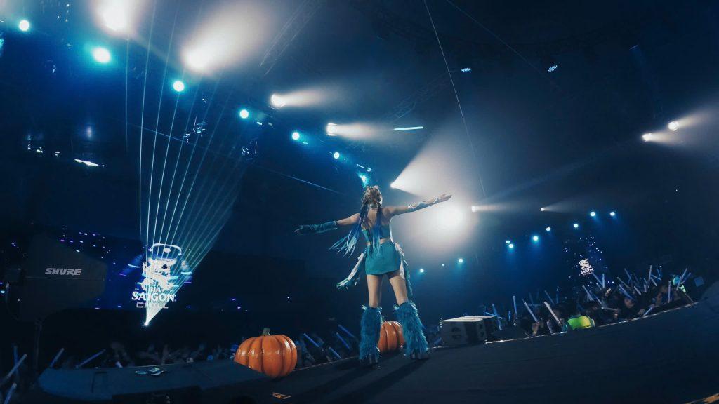 DJ Veera luôn giữ sự khiêm nhường dù được yêu mến trên nhiều sân khấu lớn