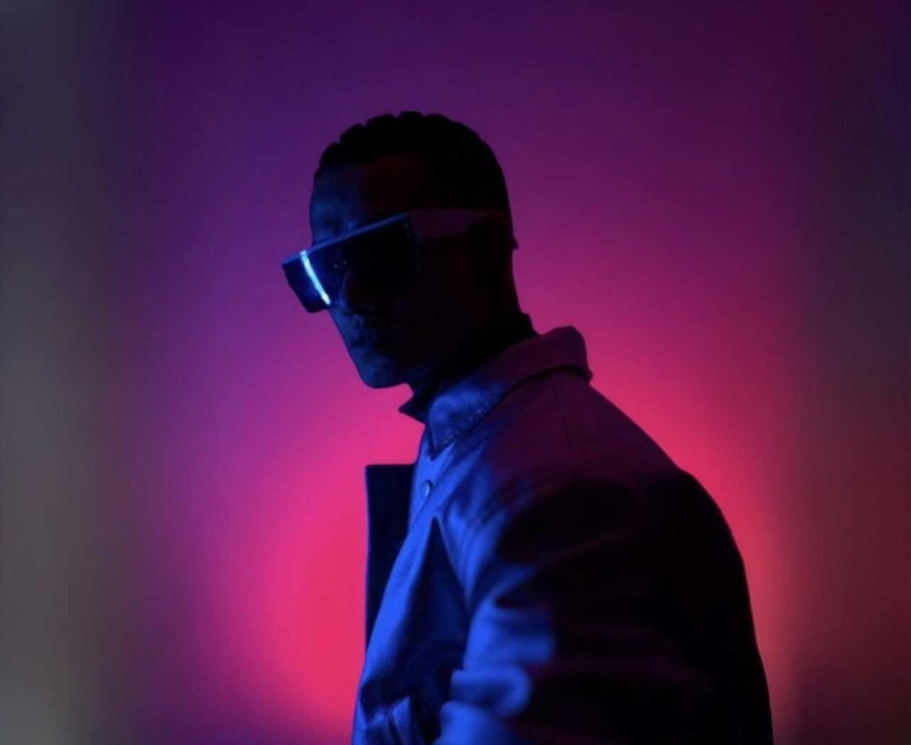 DJ Leo chọn bắt đầu lại từ con số gần như bằng không nơi xứ người