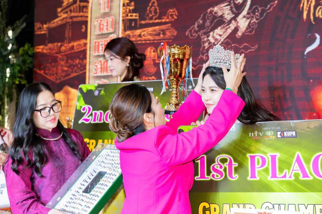 Lan Lê Nail Art là dấu ấn của một hành trình chuyển hướng bản lĩnh để theo đuổi Nail Art chuyên sâu