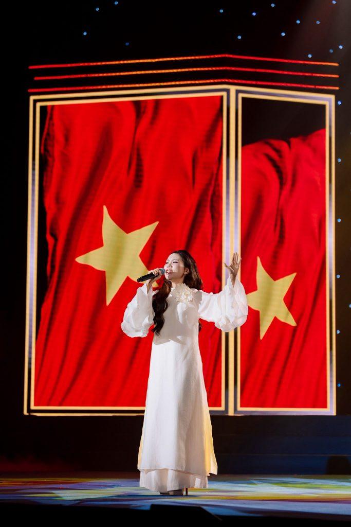 Ca sĩ Phương Mỹ Chi