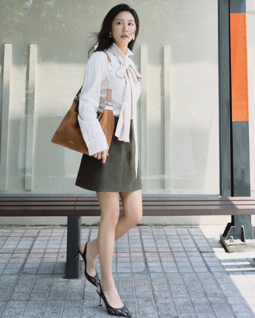 Không còn đóng khung trong hình ảnh một “hit-maker” quen thuộc của V-pop, Văn Mai Hương đang từng bước định hình lại bản sắc