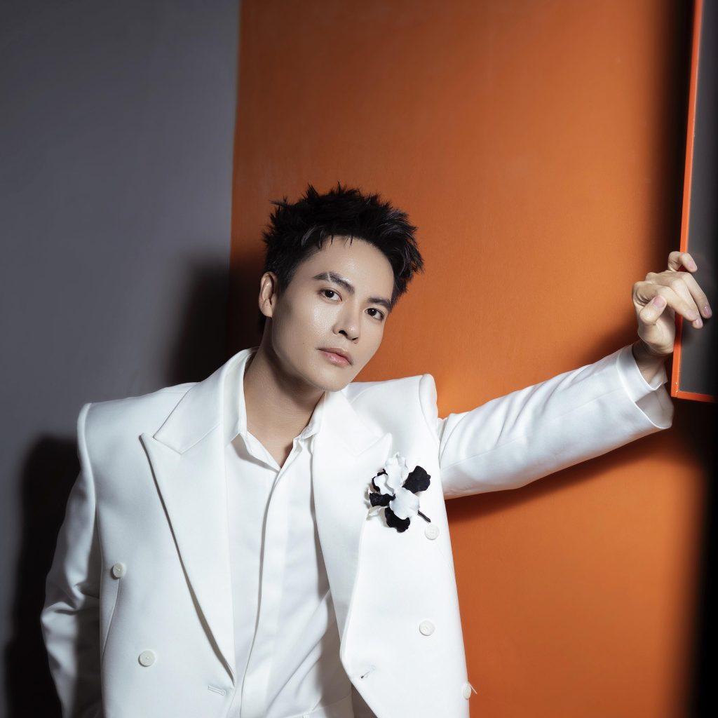 Võ Tấn Phát lần đầu đảm nhận vai chính màn ảnh rộng