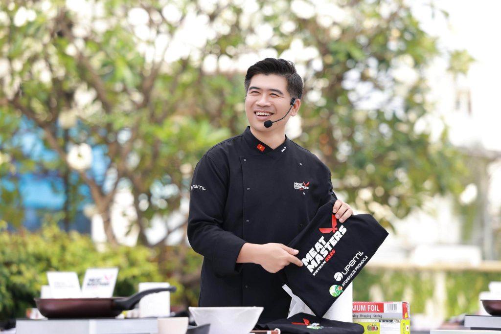 Những bữa cơm gia đình trở thành ký ức gắn bó với hành trình làm nghề của Chef Hoàng Sin