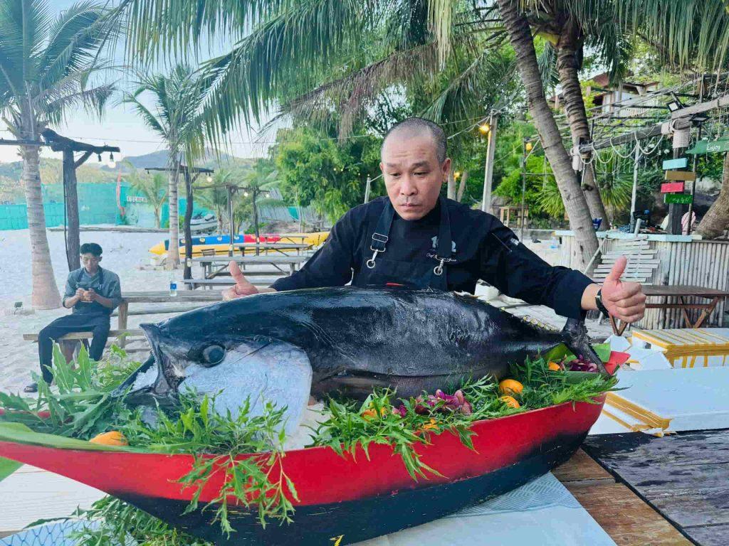 Chef Phạm Tuân với 27 năm hoạt động trong lĩnh vực ẩm thực