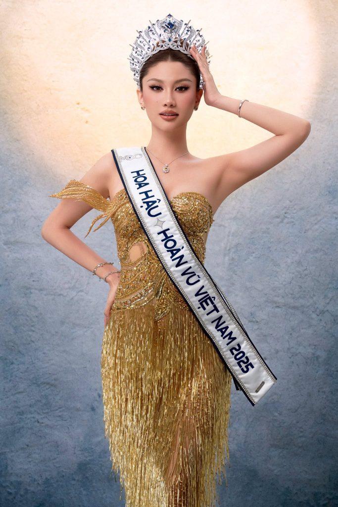 Miss Cosmo Vietnam 2025 Phương Linh xuất ngoại