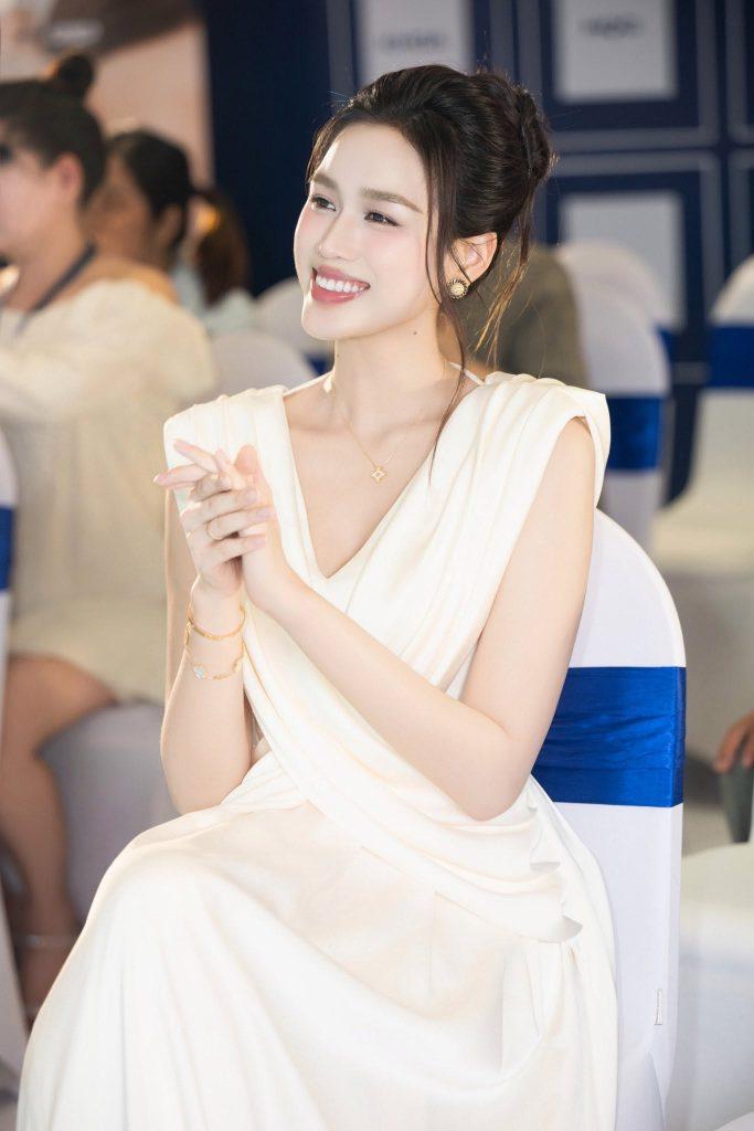 Đỗ Thị Hà tự hào trước thành tích chưa từng có của Bảo Ngọc tại Miss World